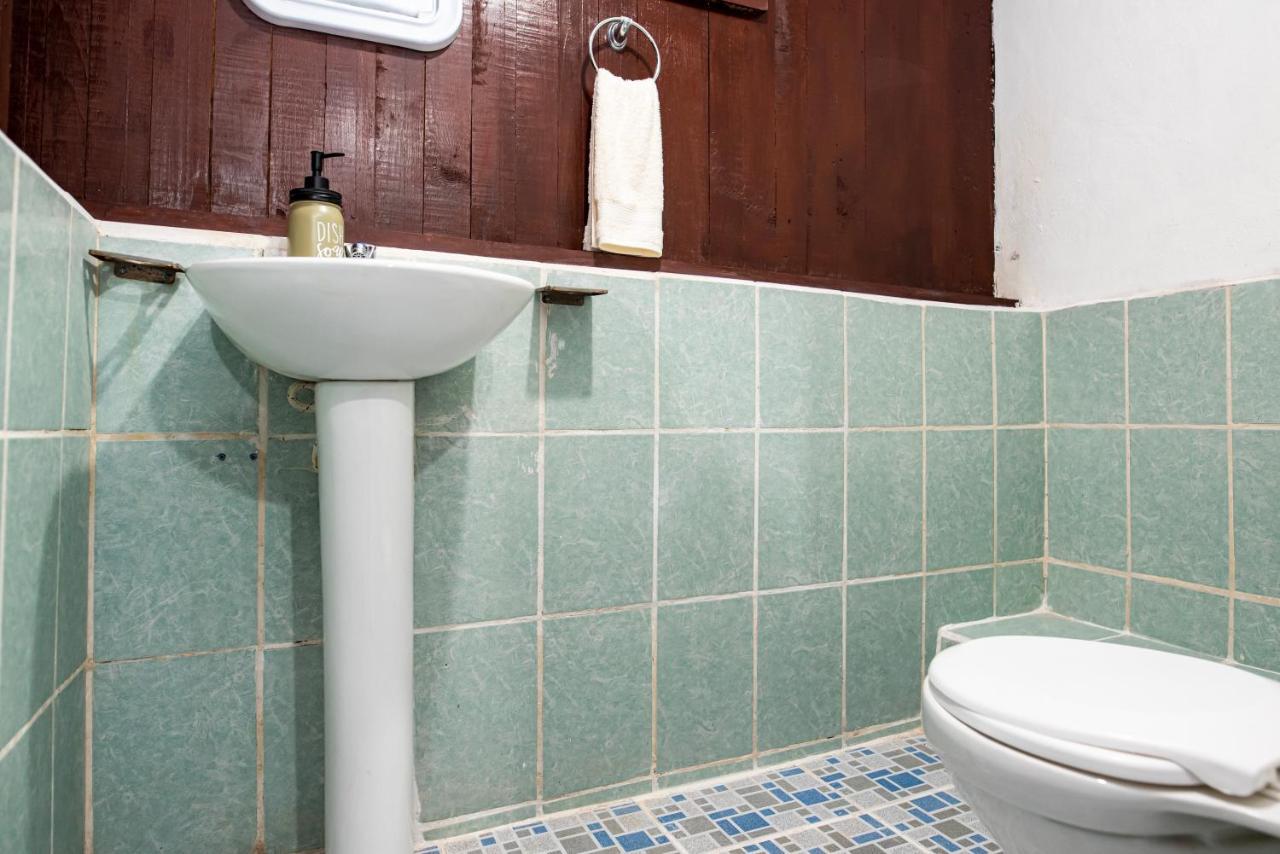 Victoria Hostal *