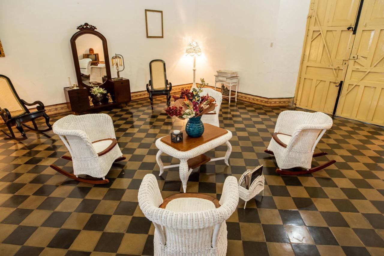 Victoria Hostal Granada
