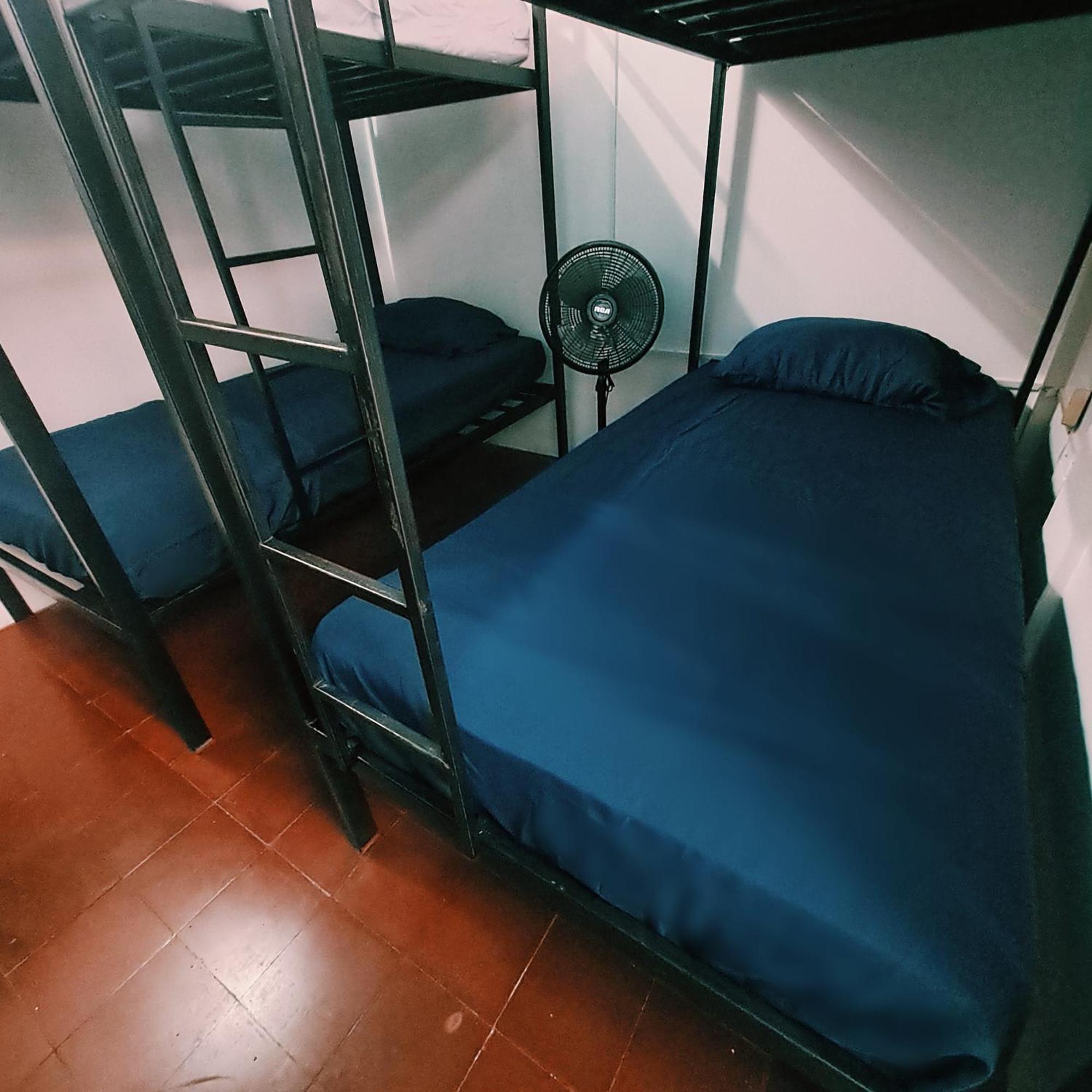 Victoria Hostal *